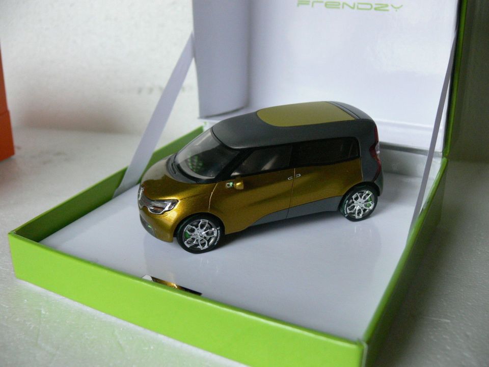 Renault-Frendzy-Concept-Car-Collection-Spark-_57.jpg